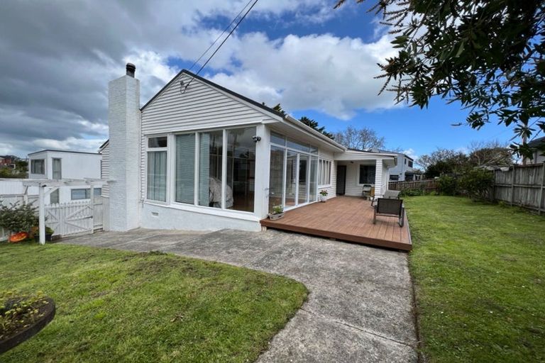 Photo of property in 8 Onepoto Road, Hauraki, Auckland, 0622