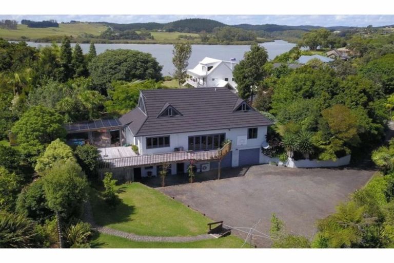 Photo of property in 25 Paretu Drive, Kerikeri, 0294