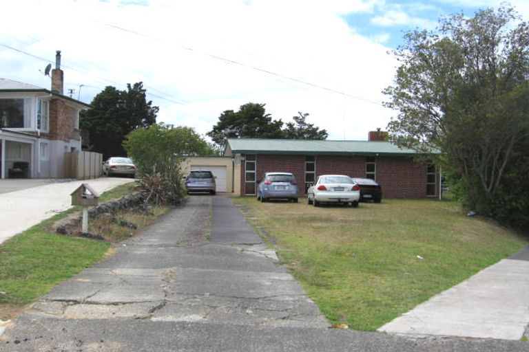 Photo of property in 13 Varlene Terrace, Forrest Hill, Auckland, 0620