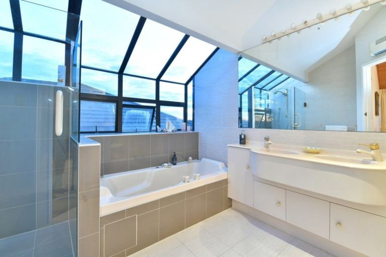 Photo of property in 74 Ardern Avenue, Stanmore Bay, Whangaparaoa, 0932