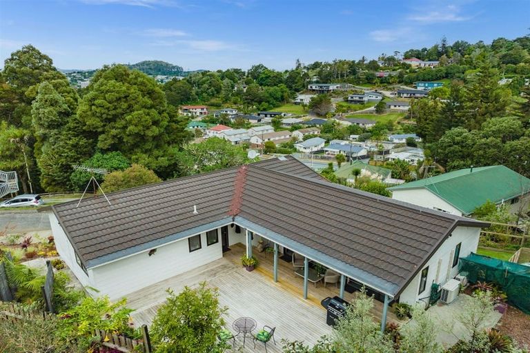 Photo of property in 3 Redwood Rise, Horahora, Whangarei, 0110
