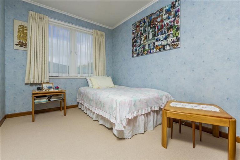 Photo of property in 70 Hillcrest Avenue, Hillcrest, Auckland, 0627