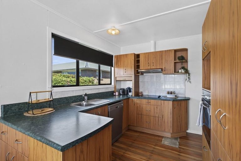 Photo of property in 25 Battiscombe Terrace, Waitara, 4320