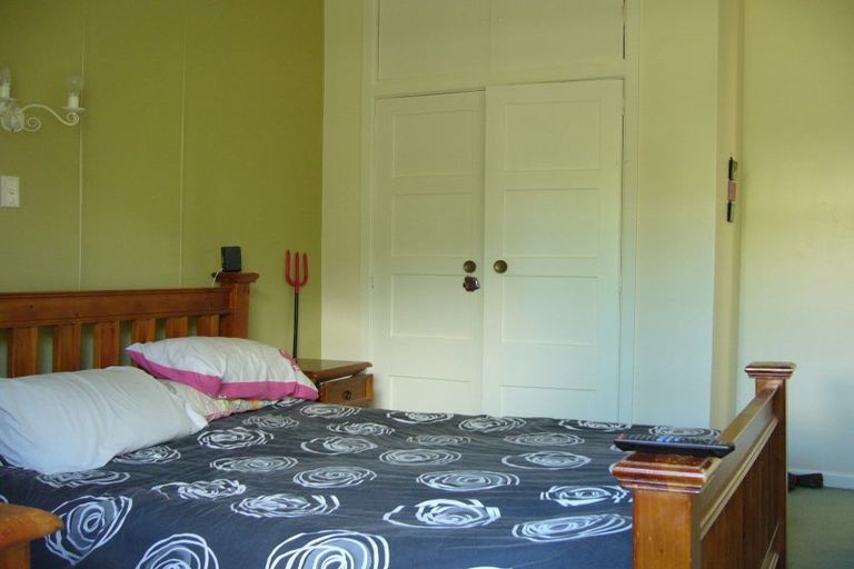 Photo of property in 2/25 Clifton Terrace, Kelburn, Wellington, 6012