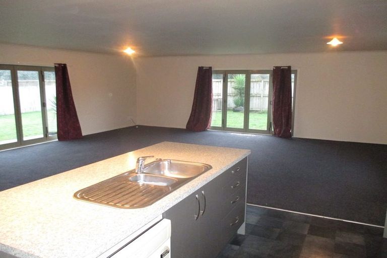 Photo of property in 6 Corsair Place, Melville, Hamilton, 3206