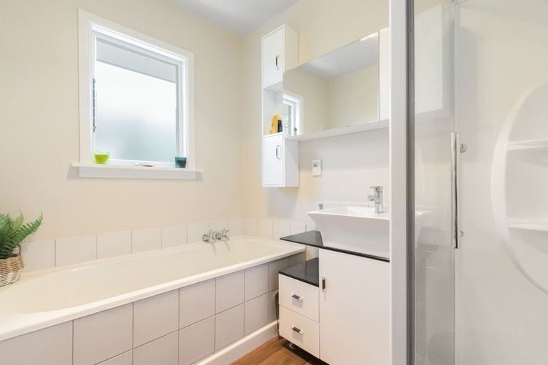 Photo of property in 62 Halswell Road, Hillmorton, Christchurch, 8025