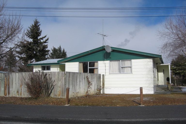 Photo of property in 43 Jollie Road, Twizel, 7901