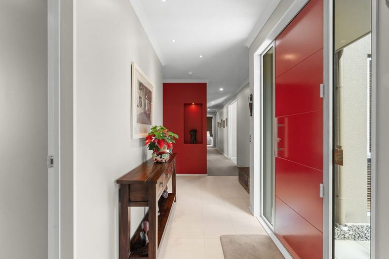 Photo of property in 141 Aston Drive, Waimairi Beach, Christchurch, 8083