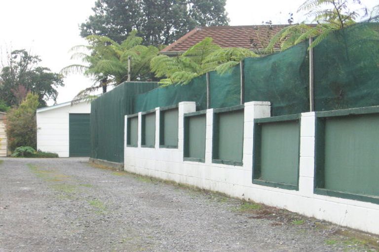 Photo of property in 13 Frickleton Street, Taradale, Napier, 4112