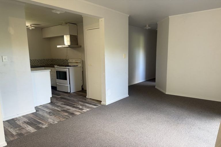Photo of property in 1/114 Verran Road, Birkdale, Auckland, 0626