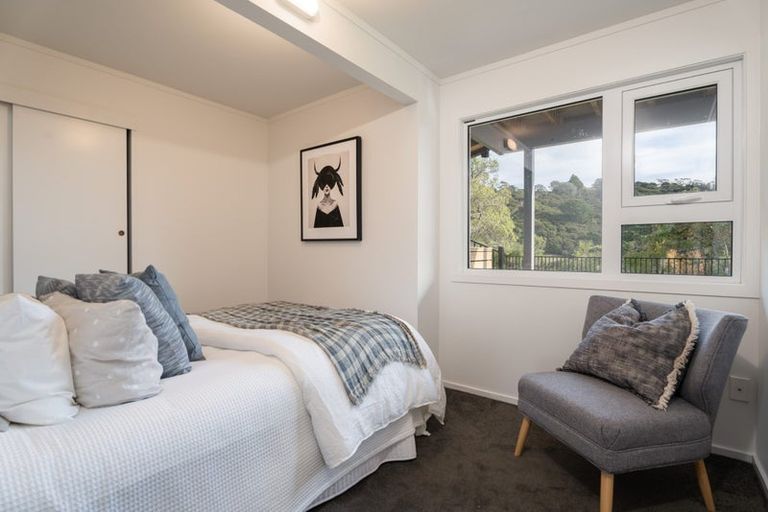 Photo of property in 50 Exploration Way, Whitby, Porirua, 5024