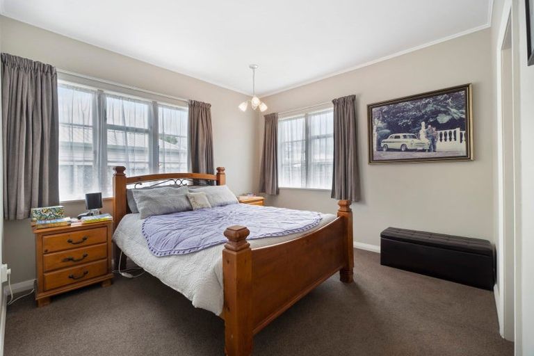 Photo of property in 68 Conway Road, Eltham, 4322