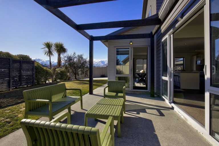 Photo of property in 18 Lochnagar Drive, Lake Hayes, Queenstown, 9304