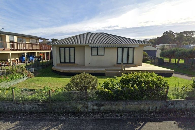 Photo of property in 915 East Coast Road, Kaiaua, Pokeno, 2473