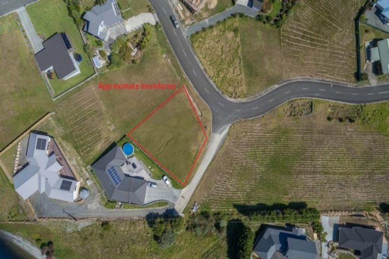 Photo of property in 15 Midgard Road, Coopers Beach, 0420