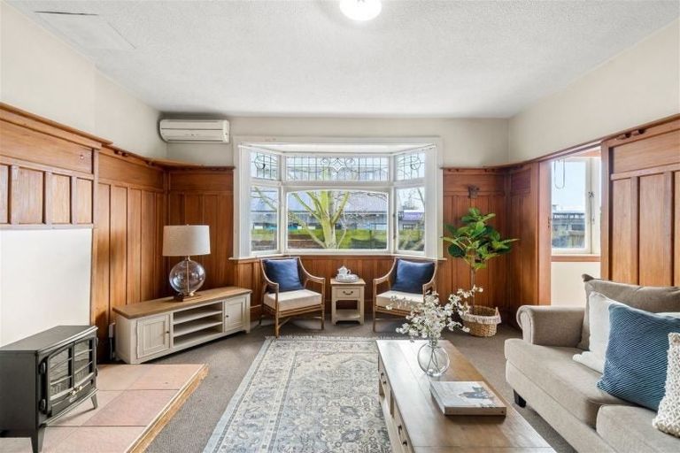 Photo of property in 2 Milton Street, Somerfield, Christchurch, 8024