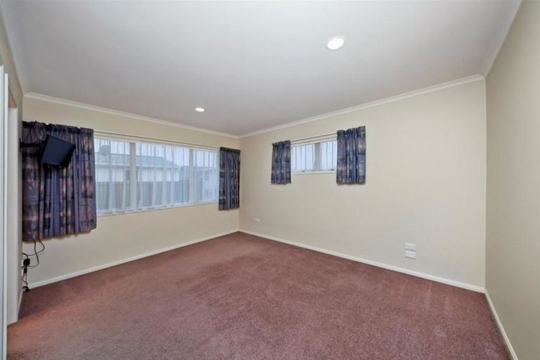 Photo of property in 140 Waihi Road, Hawera, 4610