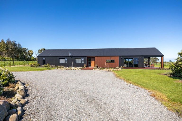 Photo of property in 31 Kaihihi Road, Okato, New Plymouth, 4381