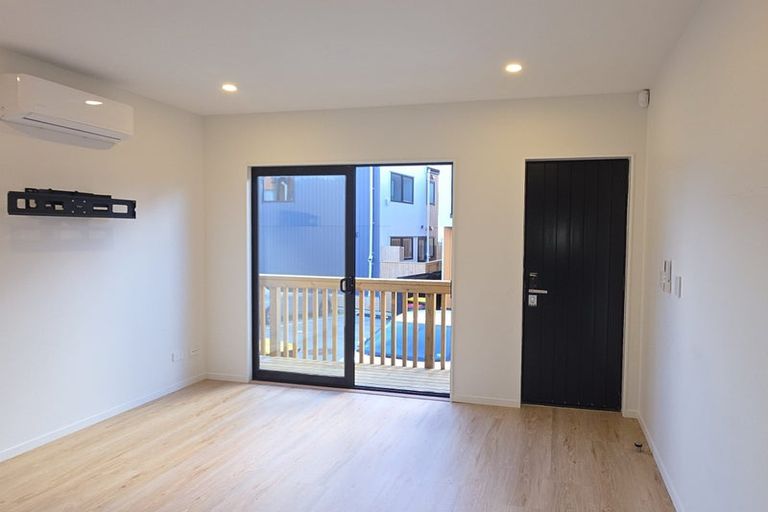 Photo of property in 6/46 Jillian Drive, Ranui, Auckland, 0612