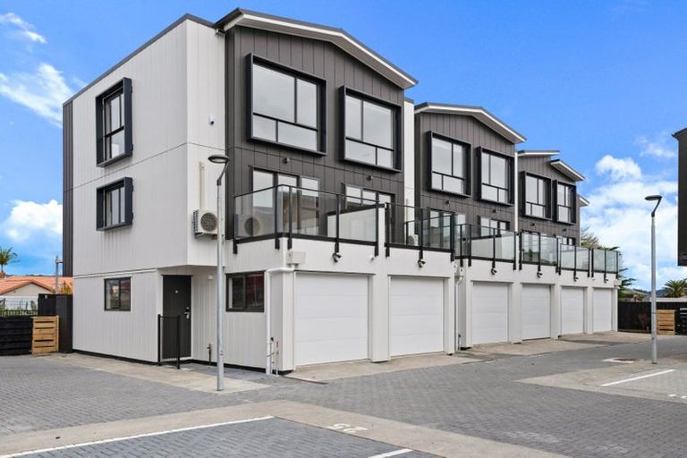 Photo of property in 16 Red Arches Road, Henderson, Auckland, 0610