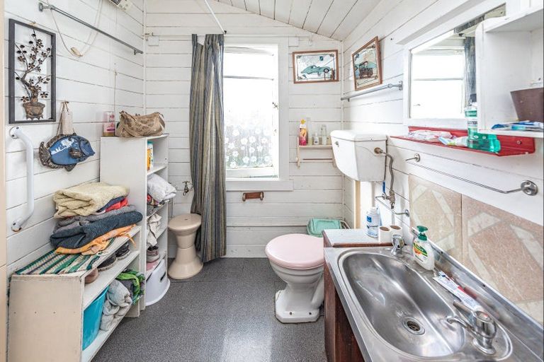 Photo of property in 17 Niblett Street, Whanganui, 4500