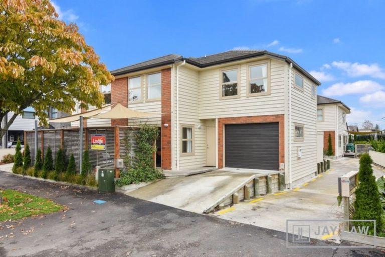 Photo of property in 2/52 Cook Street, Hamilton East, Hamilton, 3216