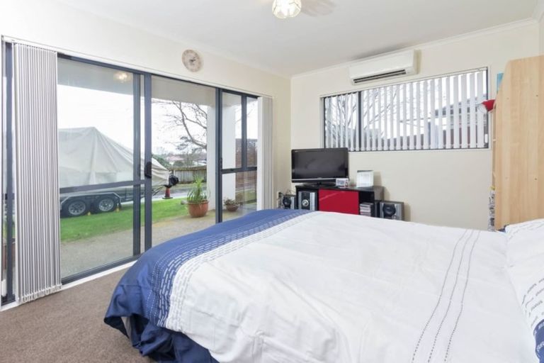 Photo of property in 18 Navan Place, Dannemora, Auckland, 2016