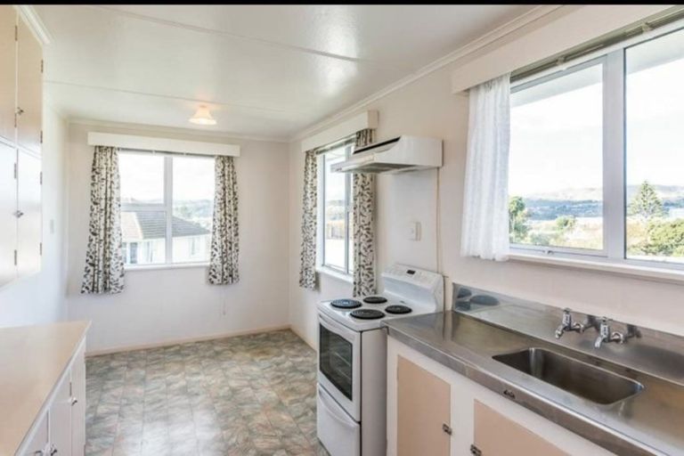 Photo of property in 76 Kotuku Street, Elsdon, Porirua, 5022