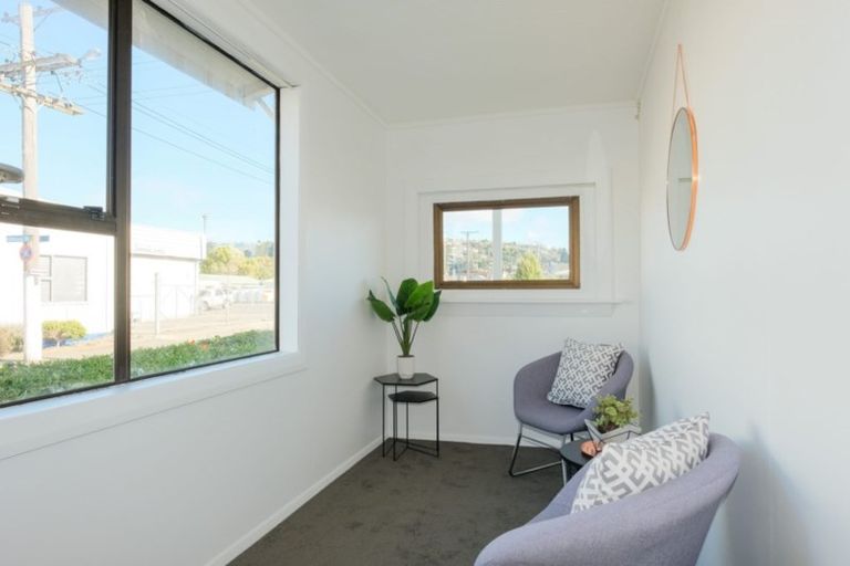 Photo of property in 19 Osmond Street, South Dunedin, Dunedin, 9012