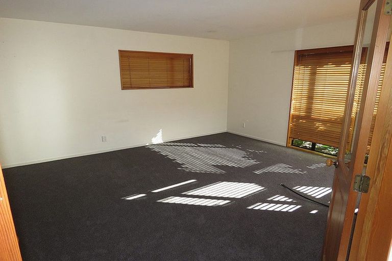 Photo of property in 4 Parkstone Avenue, Ilam, Christchurch, 8041