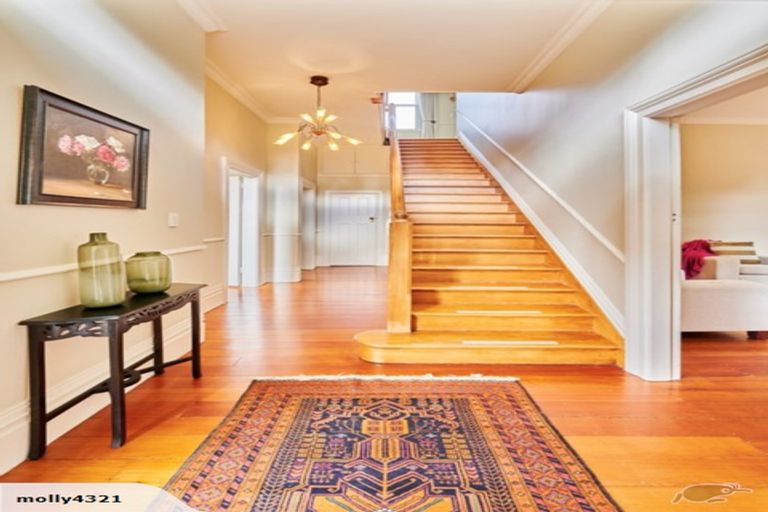 Photo of property in 57 Bolton Street, Kelburn, Wellington, 6012