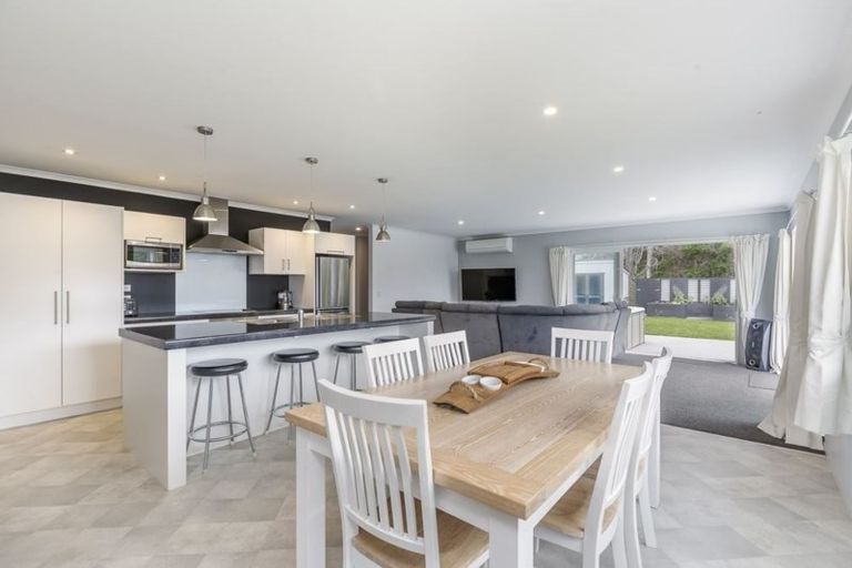 Photo of property in 12 Kuaka Crescent, Mangawhai, 0505