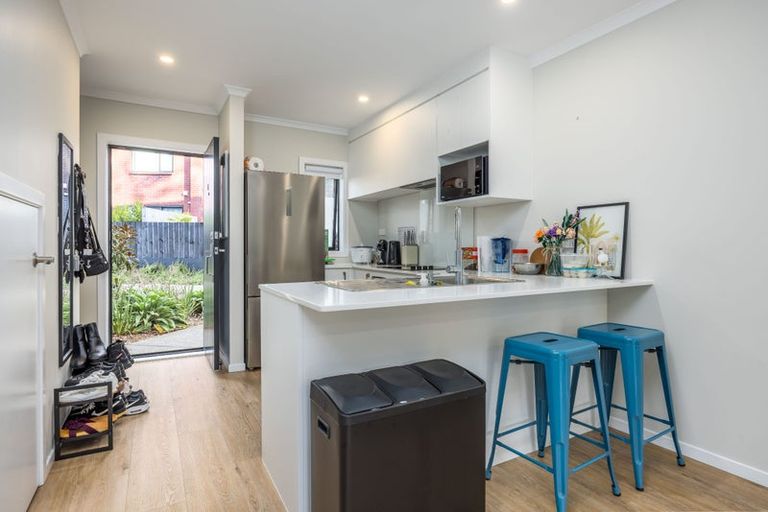Photo of property in 2/125b Metcalfe Road, Ranui, Auckland, 0612
