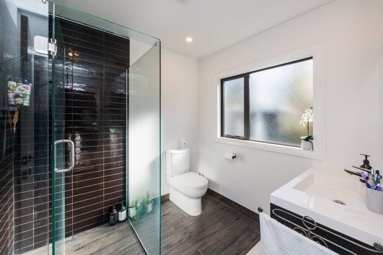 Photo of property in 21b Stewart Crescent, Hokowhitu, Palmerston North, 4410