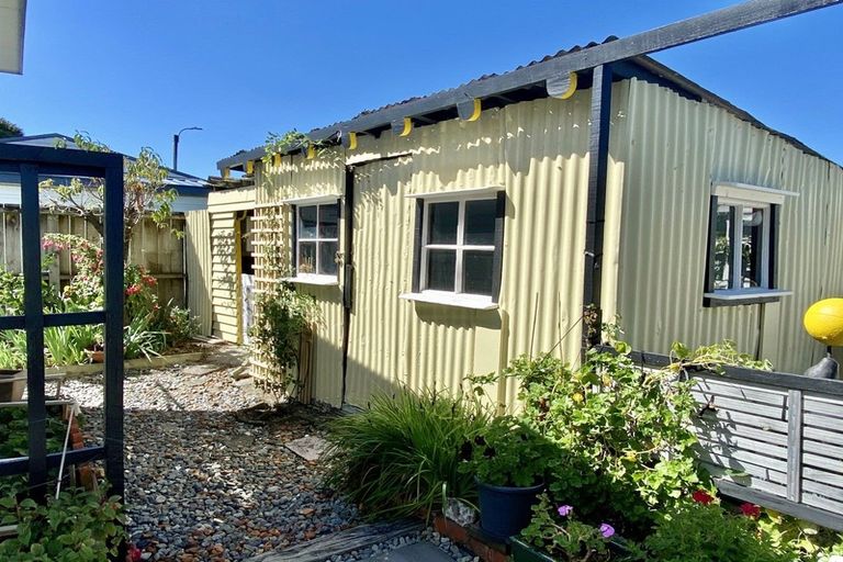 Photo of property in 5a Garrison Street, Carterton, 5713