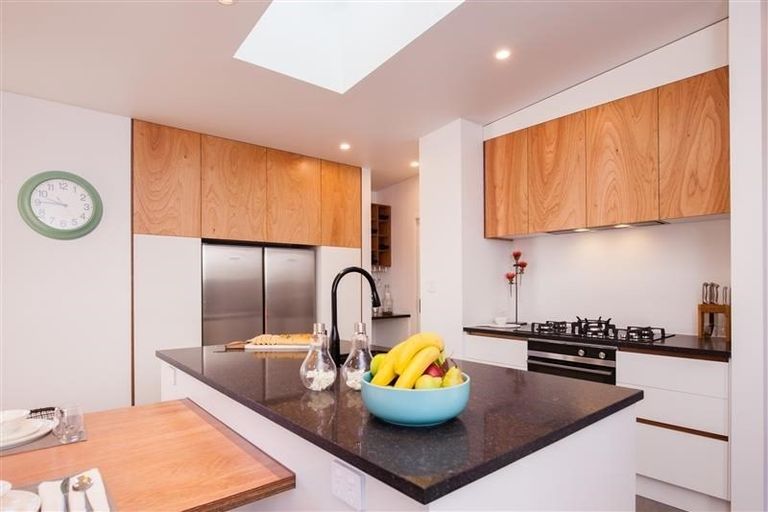 Photo of property in 41 Cyrus Street, Whalers Gate, New Plymouth, 4310