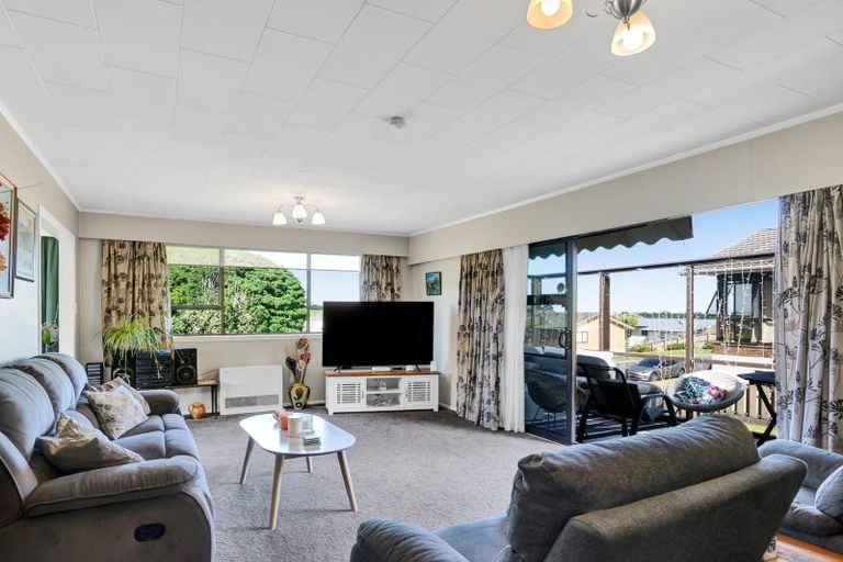 Photo of property in 4 Bronte Place, Whalers Gate, New Plymouth, 4310
