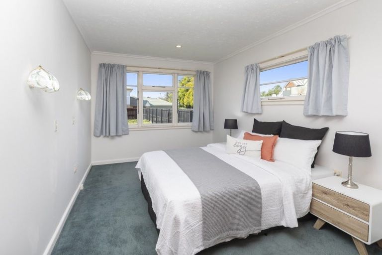 Photo of property in 240 Westminster Street, Mairehau, Christchurch, 8013