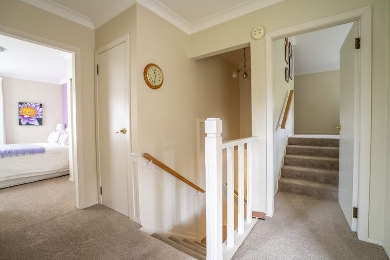 Photo of property in 6 Burbank Crescent, Churton Park, Wellington, 6037