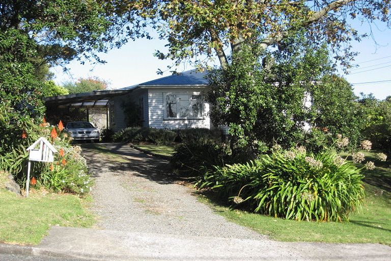 Photo of property in 6 William Avenue, Raumati South, Paraparaumu, 5032