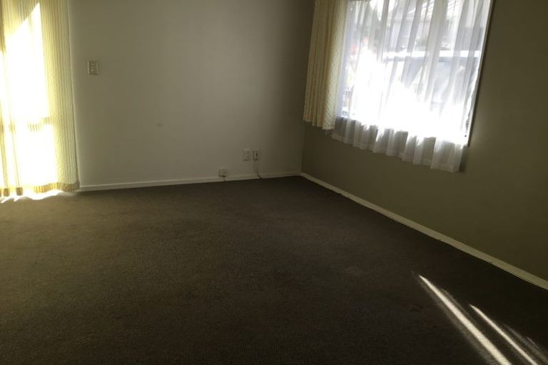 Photo of property in 39a Central Park Drive, Te Atatu South, Auckland, 0610