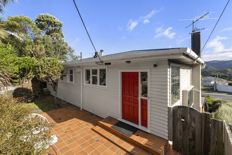 Photo of property in 38 Buckley Road, Southgate, Wellington, 6023