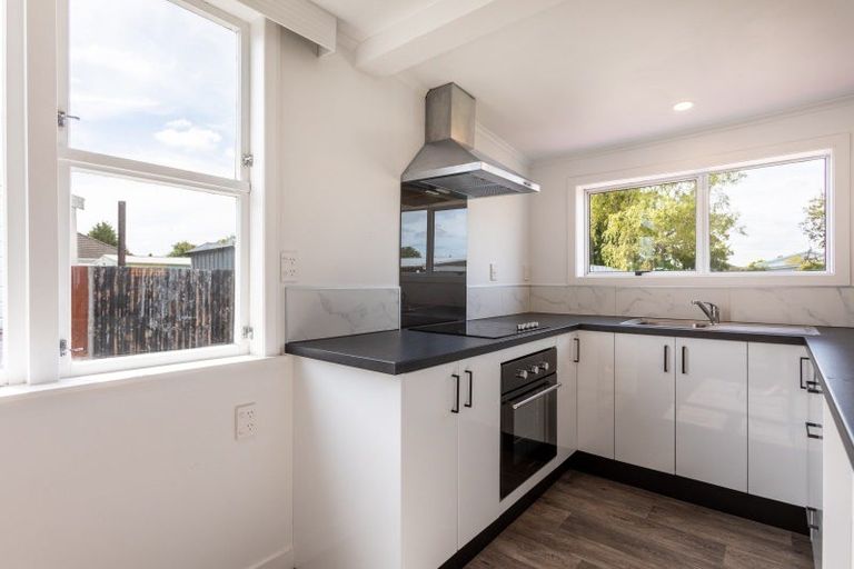 Photo of property in 42 Tennyson Street, Dannevirke, 4930