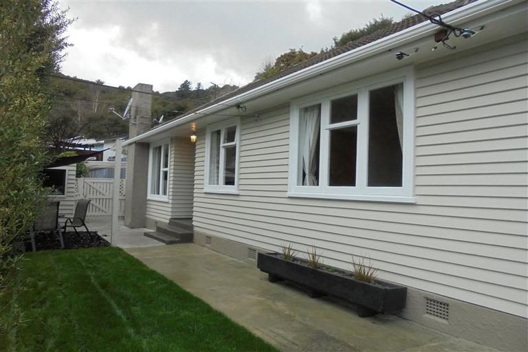 Photo of property in 8 John Street, Stokes Valley, Lower Hutt, 5019