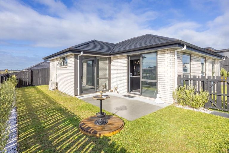 Photo of property in 62 Pragma Rise, Rototuna North, Hamilton, 3210