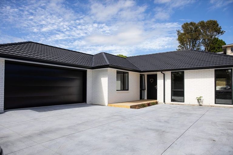 Photo of property in 6 Pa Tuna Lane, Hurdon, New Plymouth, 4310