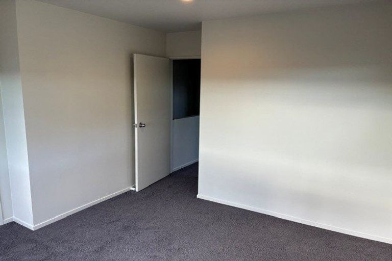 Photo of property in 35 Spalding Rise, Golflands, Auckland, 2013