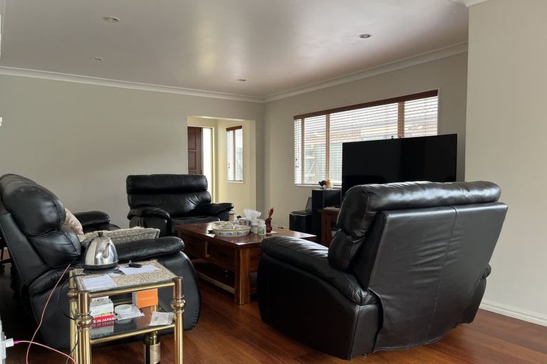 Photo of property in 4 Lissleton Drive, East Tamaki, Auckland, 2013
