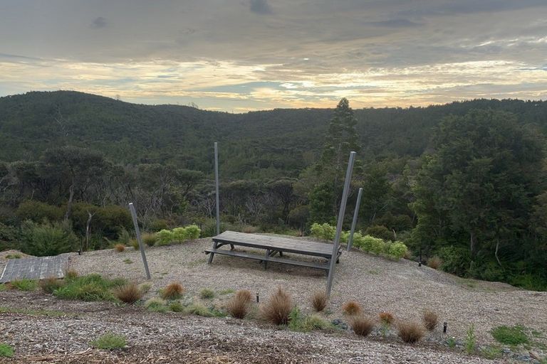 Photo of property in 238 Hillcrest Road, Wainui, 0931