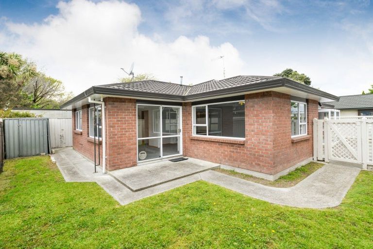 Photo of property in 4 Clendon Court, Roslyn, Palmerston North, 4414